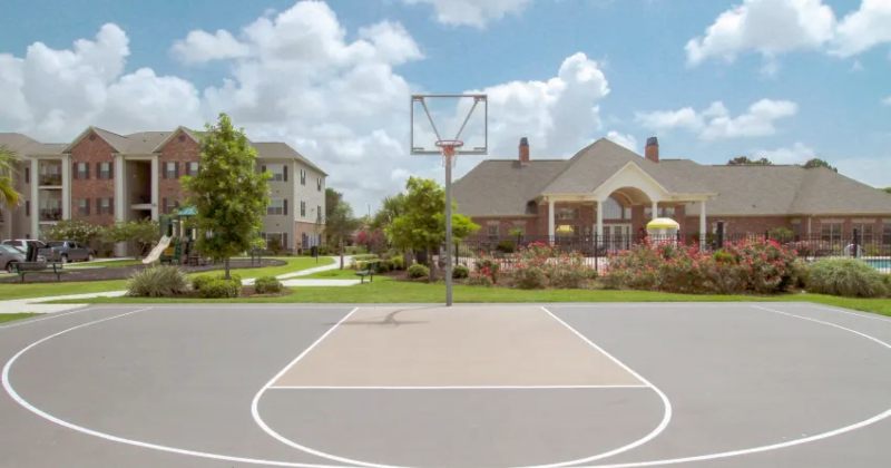 image of the Basketball court - Lafayette Louisiana Apartments - Lafayette Gardens Apartments